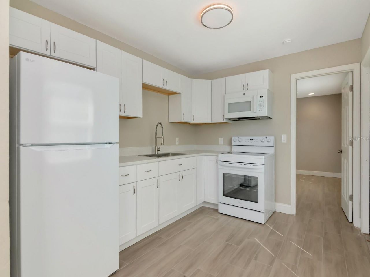 1211 62nd Avenue E, Bradenton, FL 34203 Photo