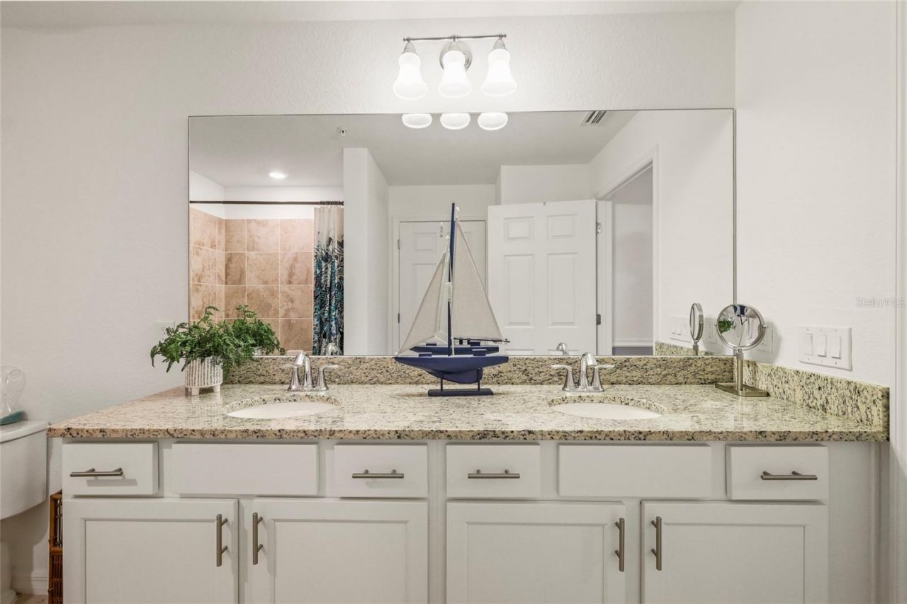 14091 Heritage Landing Boulevard, Unit 121, Punta Gorda, FL 33955 Photo