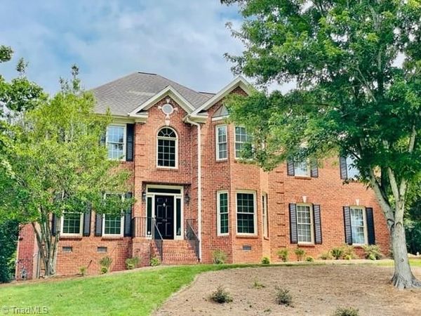 104 Castleton Place , Jamestown, NC 27282