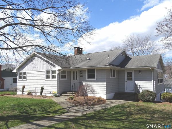 62 Ark , Branford, CT 06405