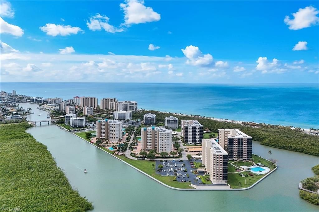 21 Bluebill Ave, Unit B905, Naples, FL 34108 Photo