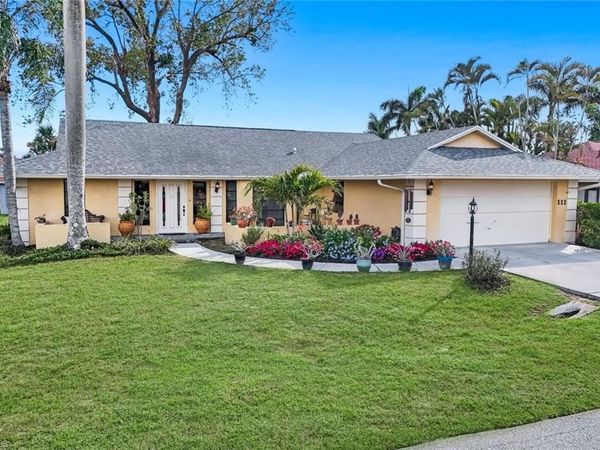 111 Blue Ridge DR, Unit 23, NAPLES, FL 34112