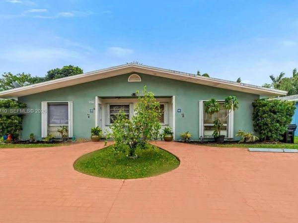 812 SW 13th St, Unit 812, Fort Lauderdale, FL 33315