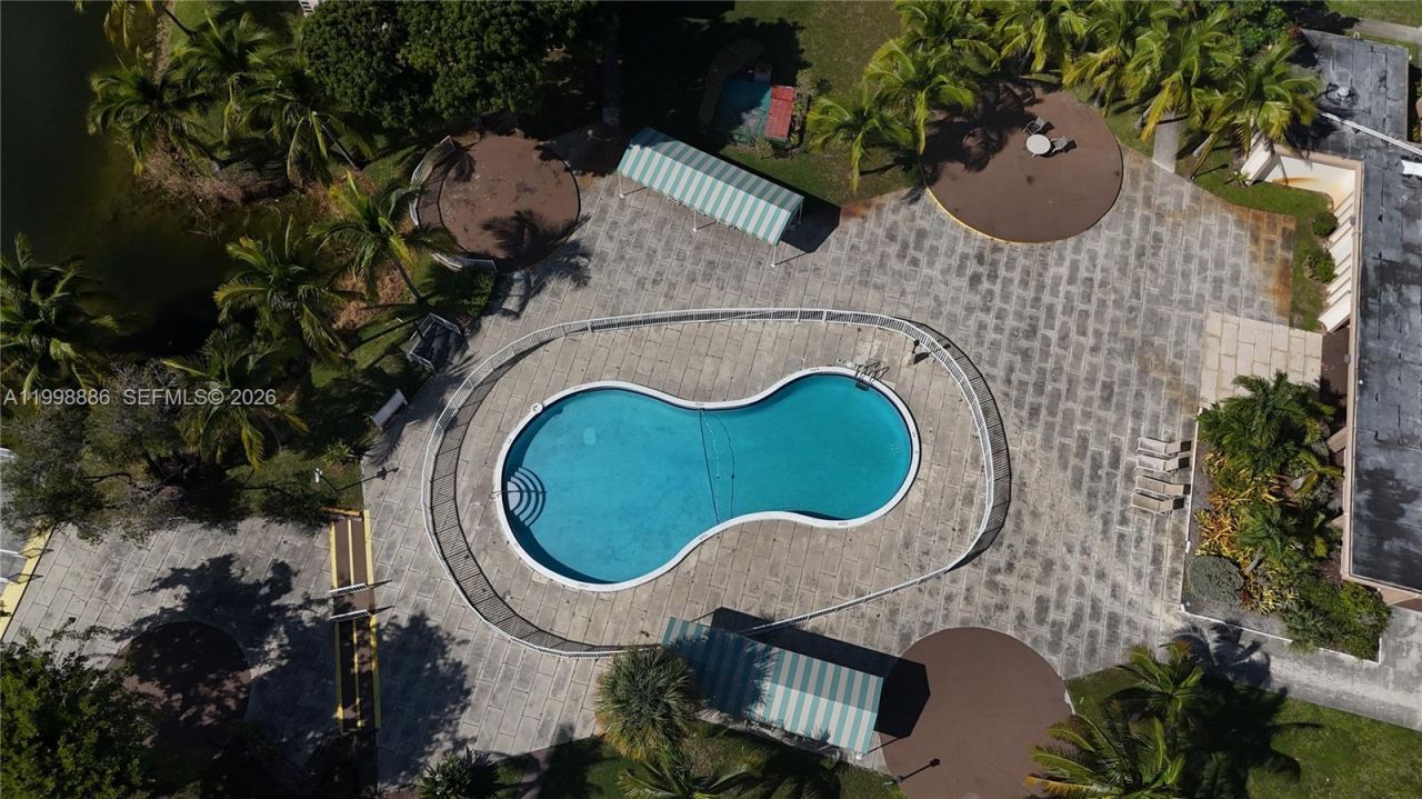 19001 NE 14th Ave, Unit 144, Miami, FL 33179 Photo