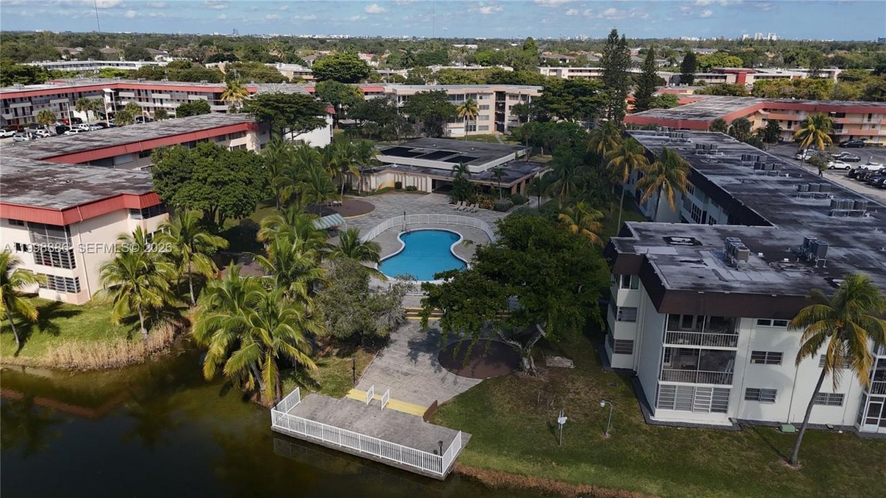 19001 NE 14th Ave, Unit 144, Miami, FL 33179 Photo