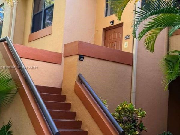 15515 N Miami Lakeway N , Unit 202-11, Miami Lakes, FL 33014