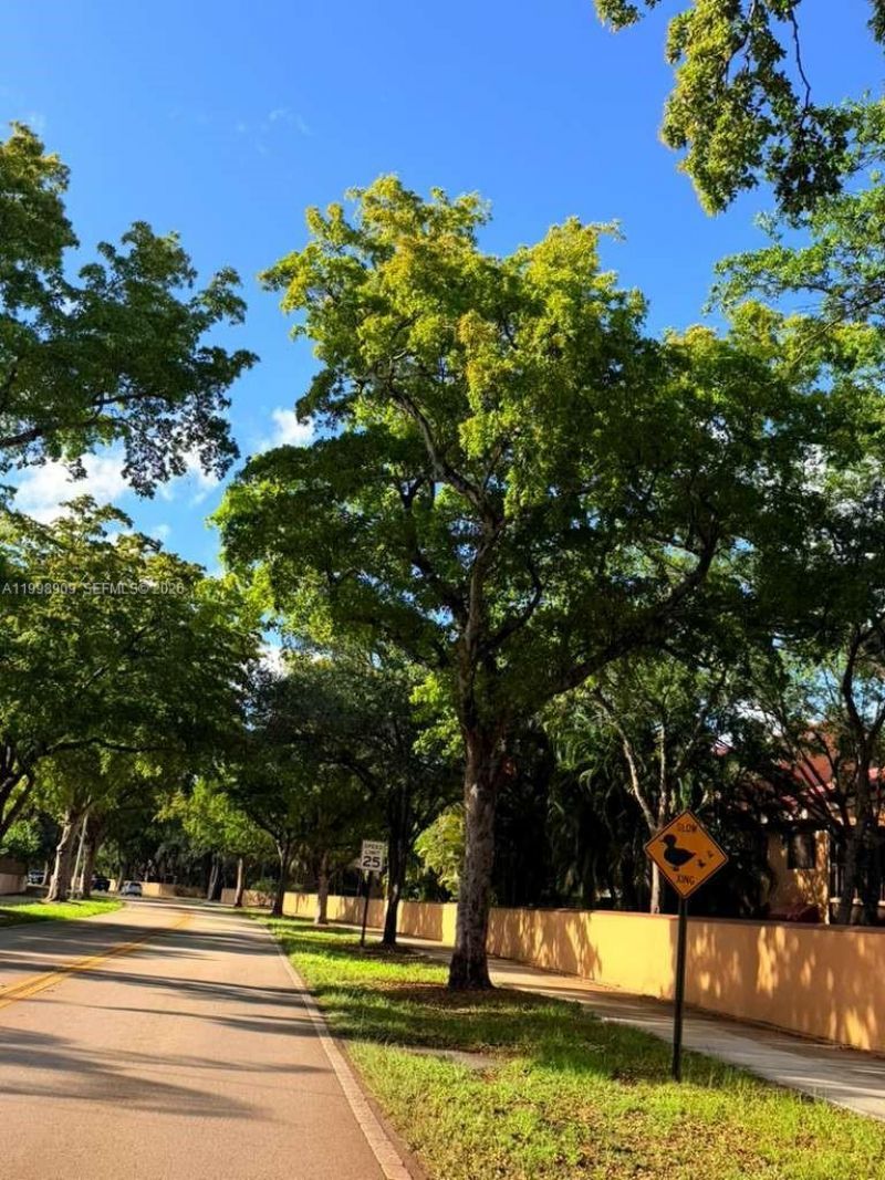 15515 N Miami Lakeway N, Unit 202-11, Miami Lakes, FL 33014 Photo