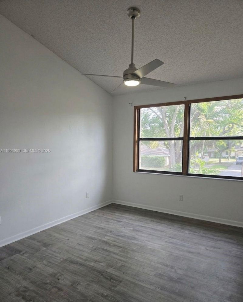 15515 N Miami Lakeway N, Unit 202-11, Miami Lakes, FL 33014 Photo