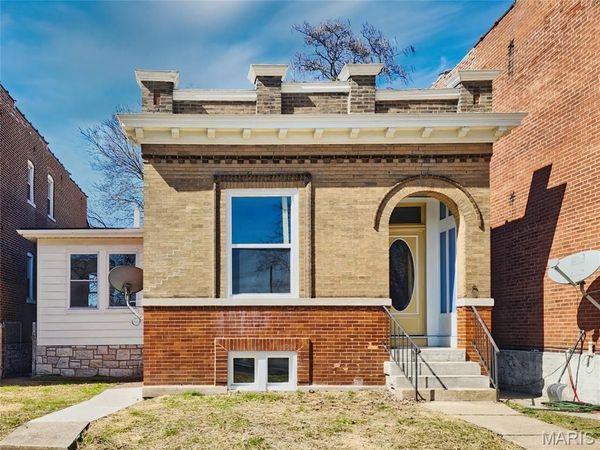 6011 Michigan Avenue, St Louis, MO 63111