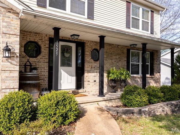 1525 Prehistoric Hill Drive , Imperial, MO 63052