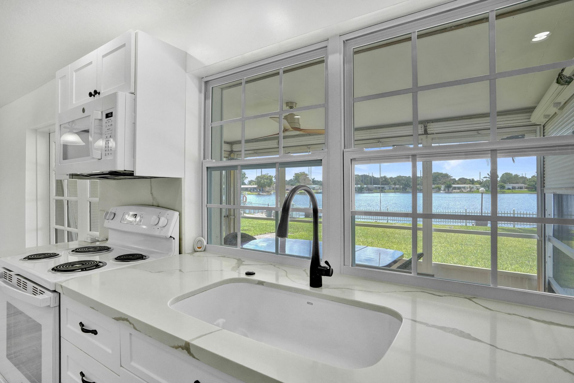 9366 NW 23rd Street, Pembroke Pines, FL 33024 Photo