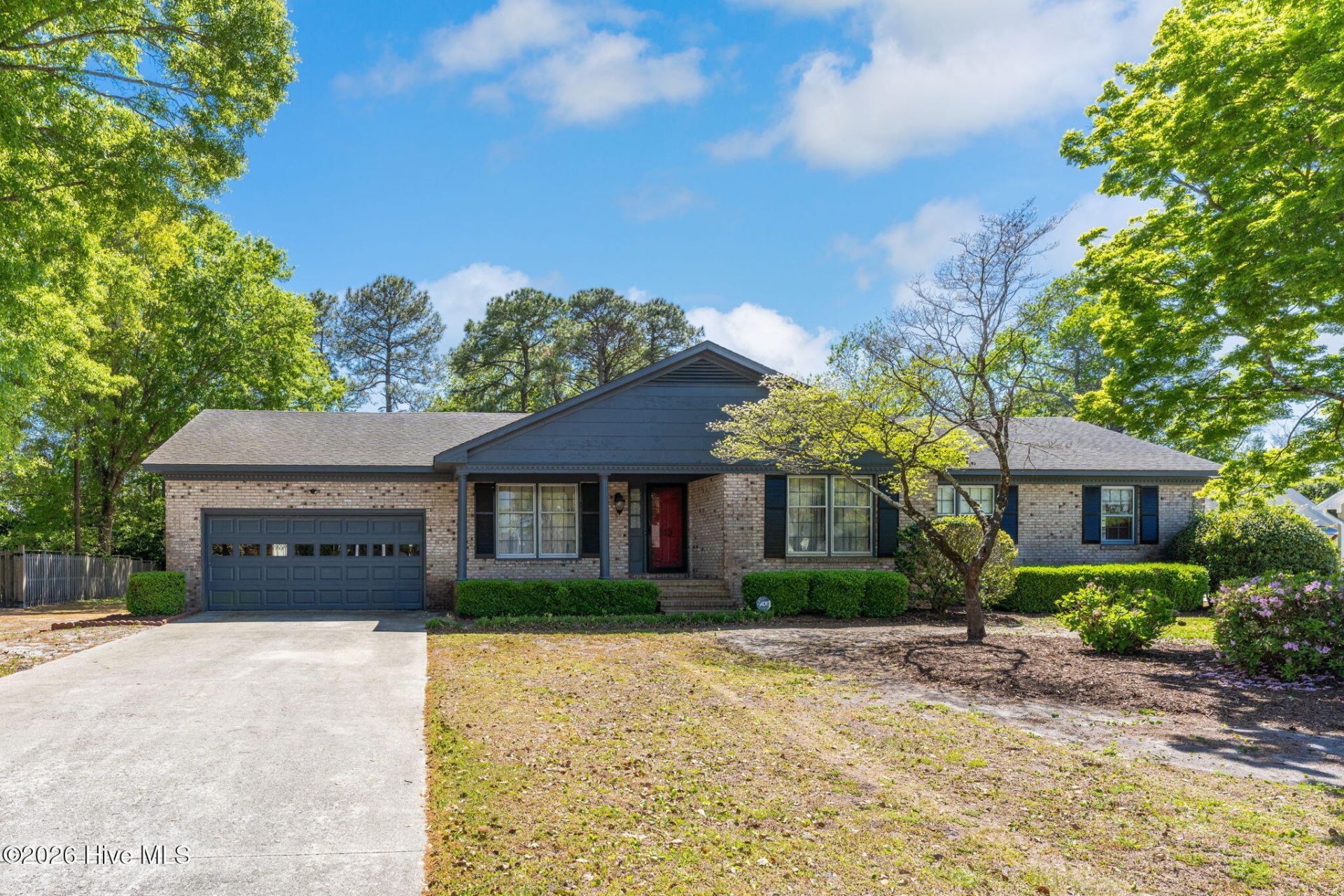 913 Robert E Lee Drive, Wilmington, NC 28412 Main Photo