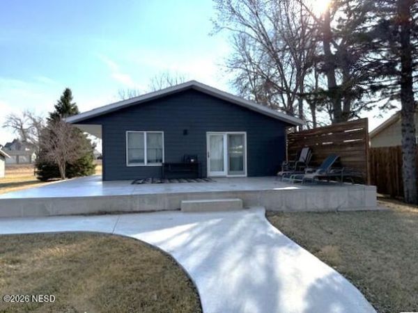 1340 LYNWOOD DRIVE, Watertown, SD 57201