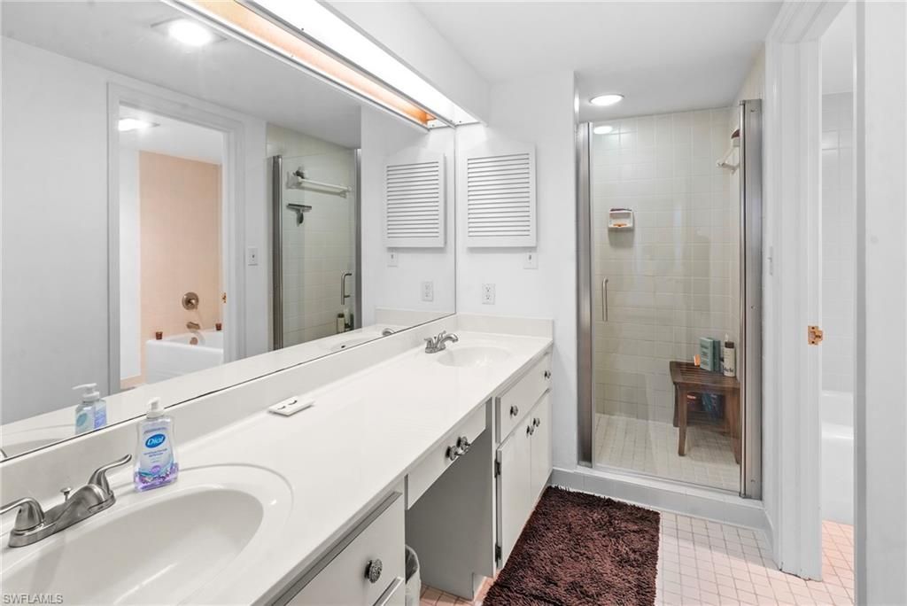 3100 Gulf Shore Blvd N, Unit 104, Naples, FL 34103 Photo