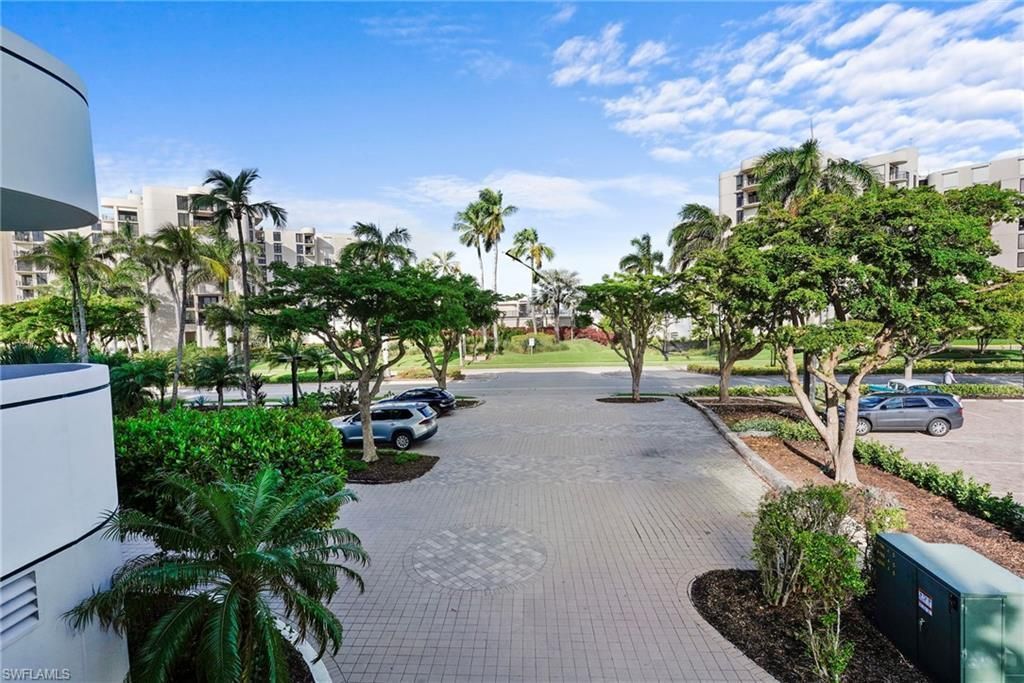 3100 Gulf Shore Blvd N, Unit 104, Naples, FL 34103 Photo