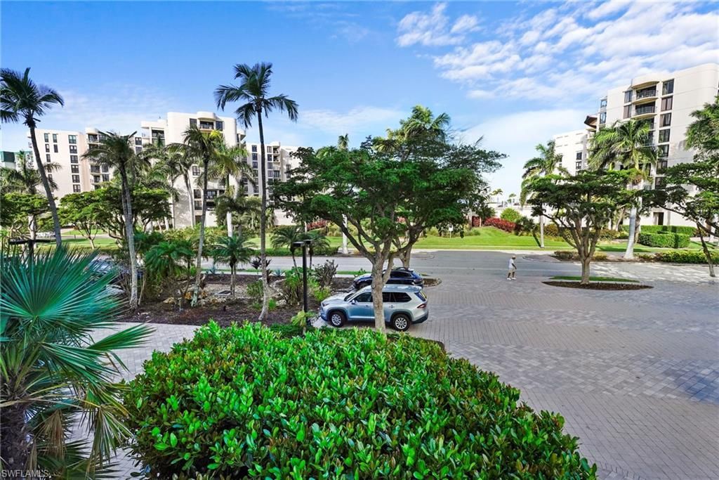 3100 Gulf Shore Blvd N, Unit 104, Naples, FL 34103 Photo