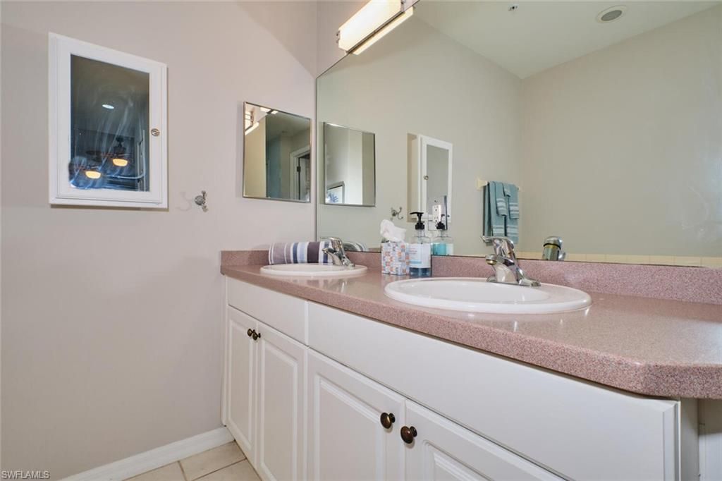 15256 Riverbend Blvd, Unit 202, North Fort Myers, FL 33917 Photo