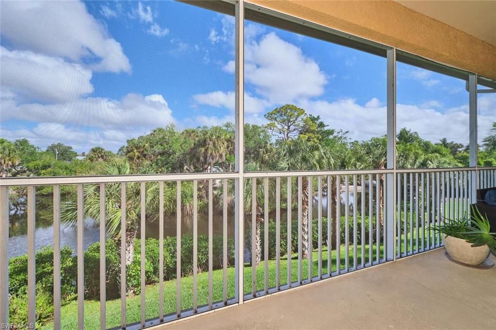 15256 Riverbend Blvd, Unit 202, North Fort Myers, FL 33917 Photo