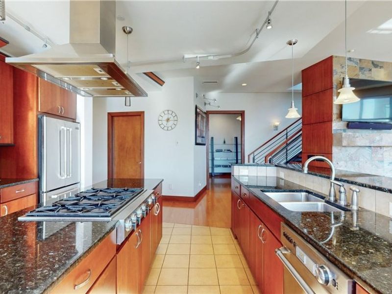 21 Furnace Street, Unit 805, Akron, OH 44308 Photo 4