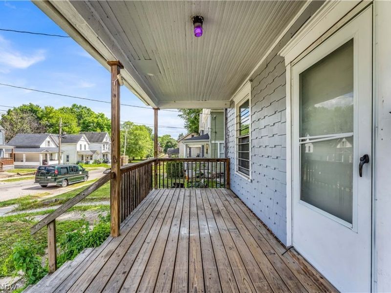 518 Sumner Street, Akron, OH 44304 Photo 4