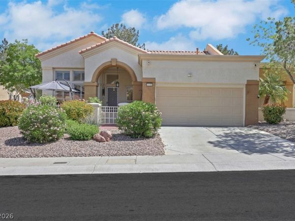 2110 Spring Water Drive , Las Vegas, NV 89134