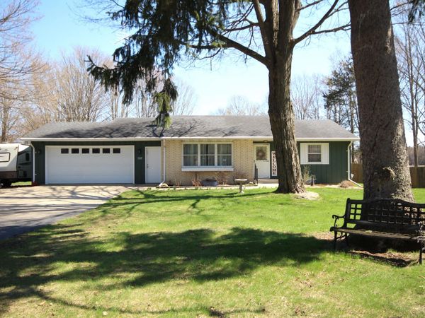 12345 S Sprinkle Road, Vicksburg, MI 49097