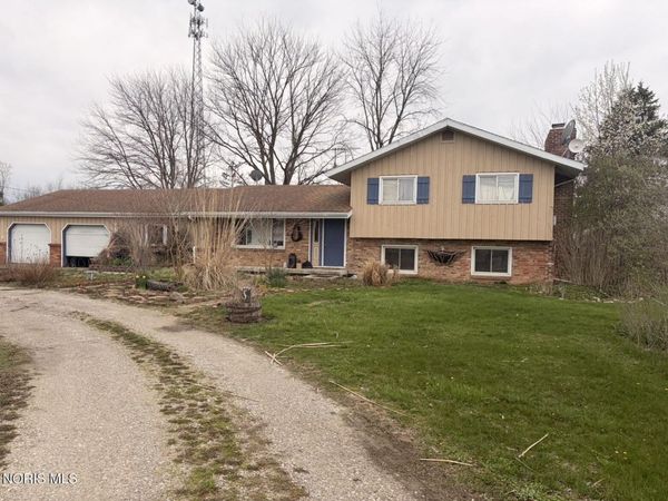 28141 Glenwood Road, Perrysburg, OH 43551