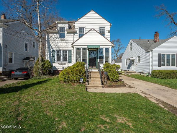 5265 Douglas Road , Toledo, OH 43613