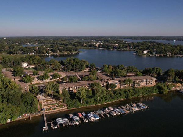 4387 Wilshire Boulevard, Unit 212, Mound, MN 55364