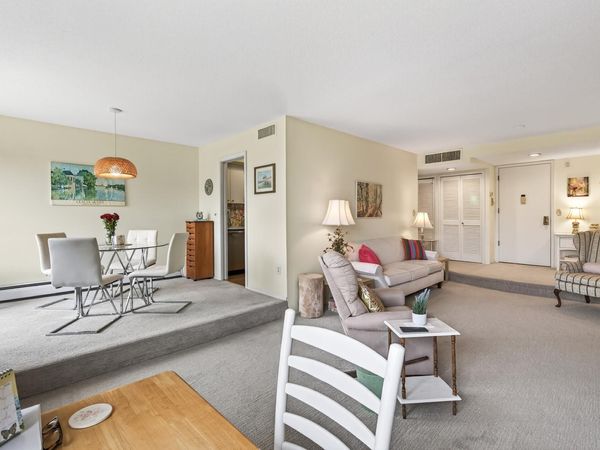 3412 Oak Ridge Road, Unit 317, Minnetonka, MN 55305