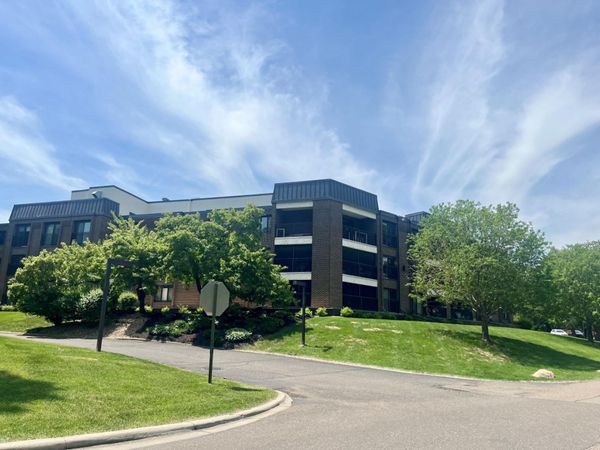 3412 Oak Ridge Road, Unit 317, Minnetonka, MN 55305