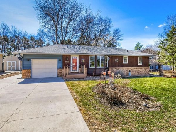 937 15th Street W, Hastings, MN 55033