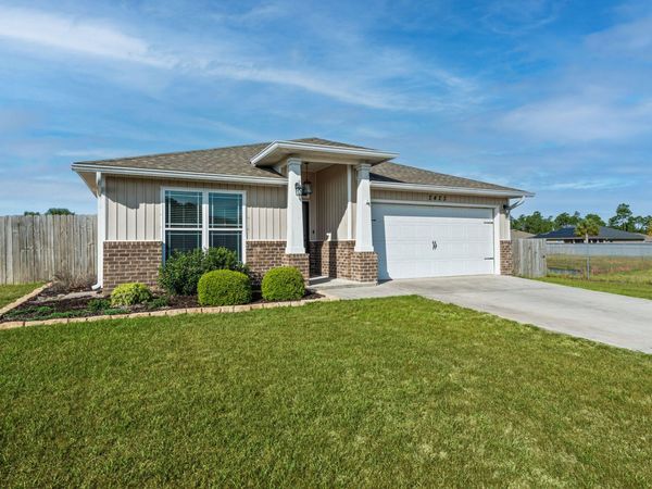 2423 Spur Lane, Gulf Breeze, FL 32563