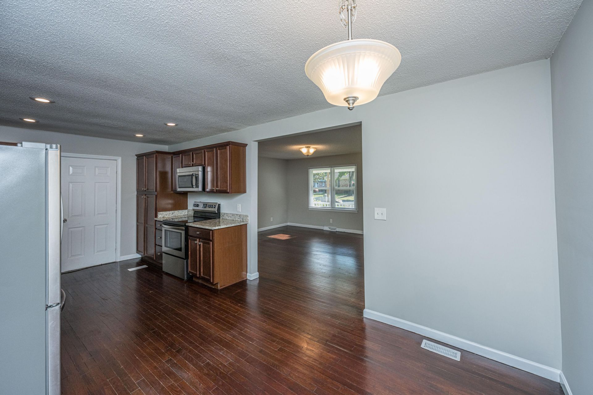 245 Mary Scott Drive Photo 11