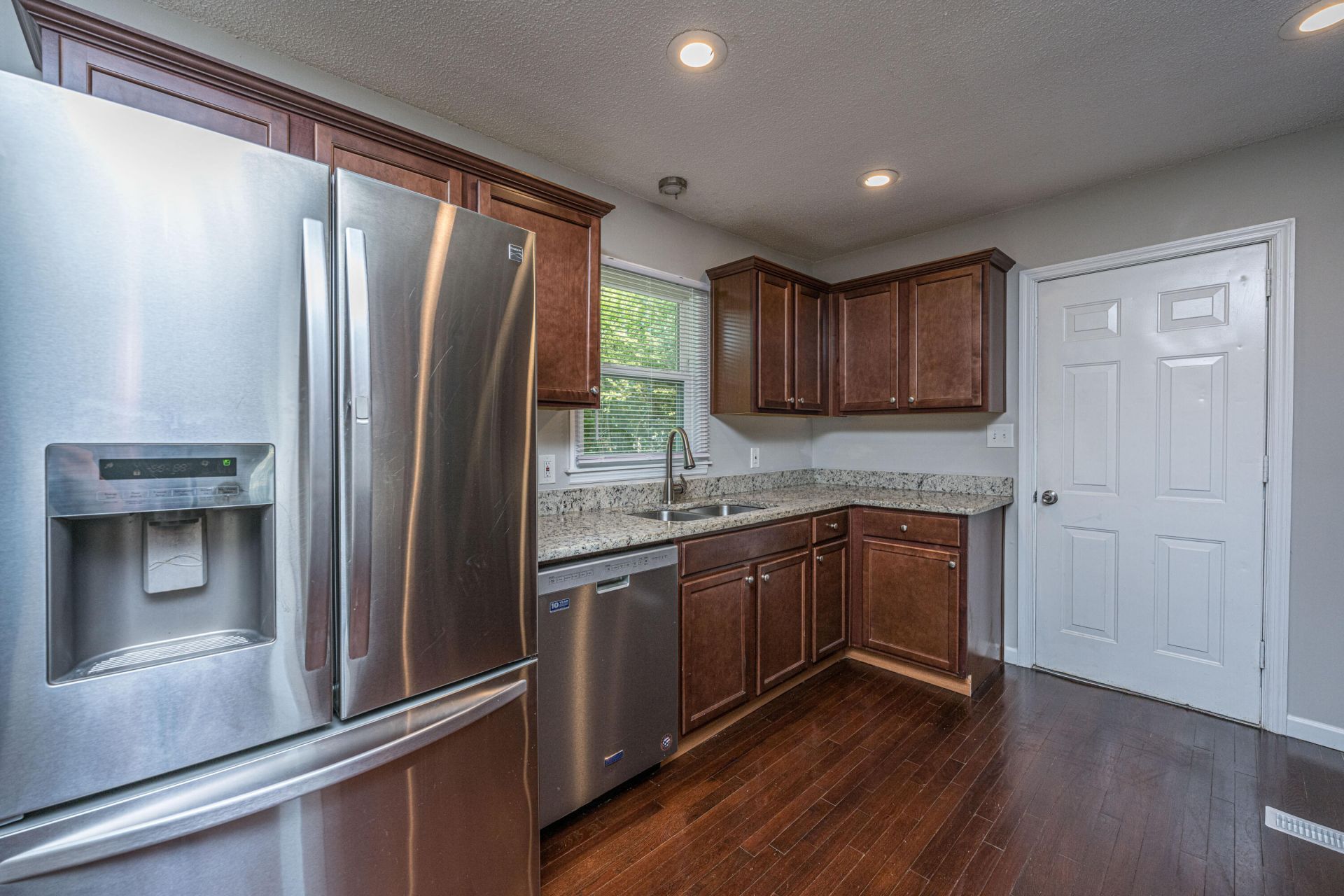 245 Mary Scott Drive Photo 12