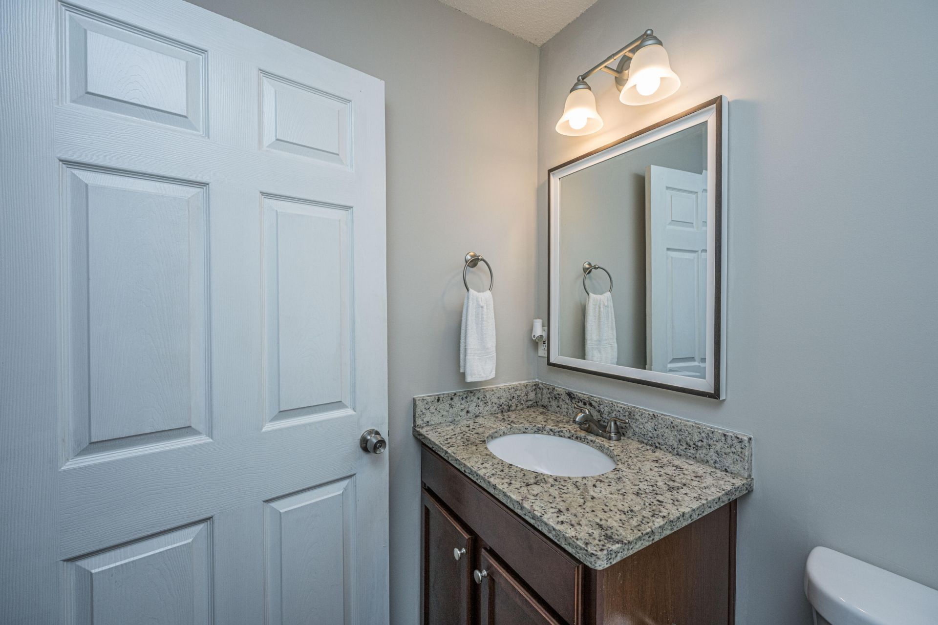 245 Mary Scott Drive Photo 17