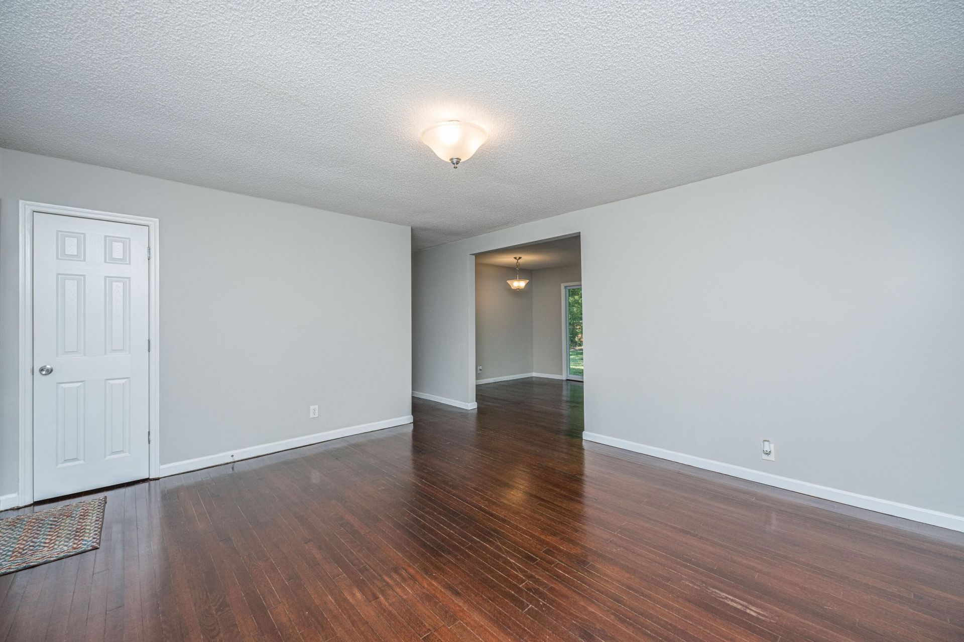 245 Mary Scott Drive Photo 6