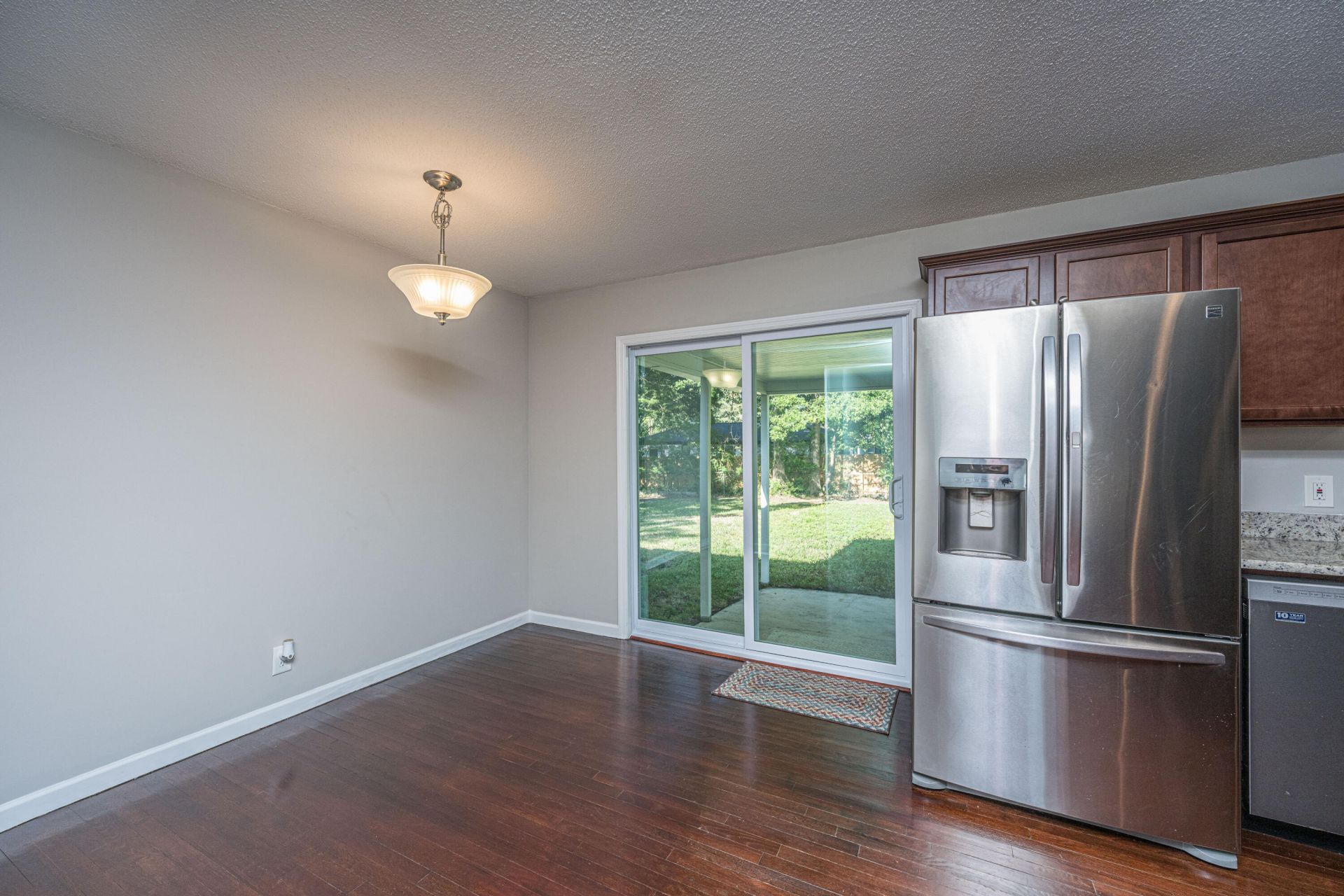 245 Mary Scott Drive Photo 8