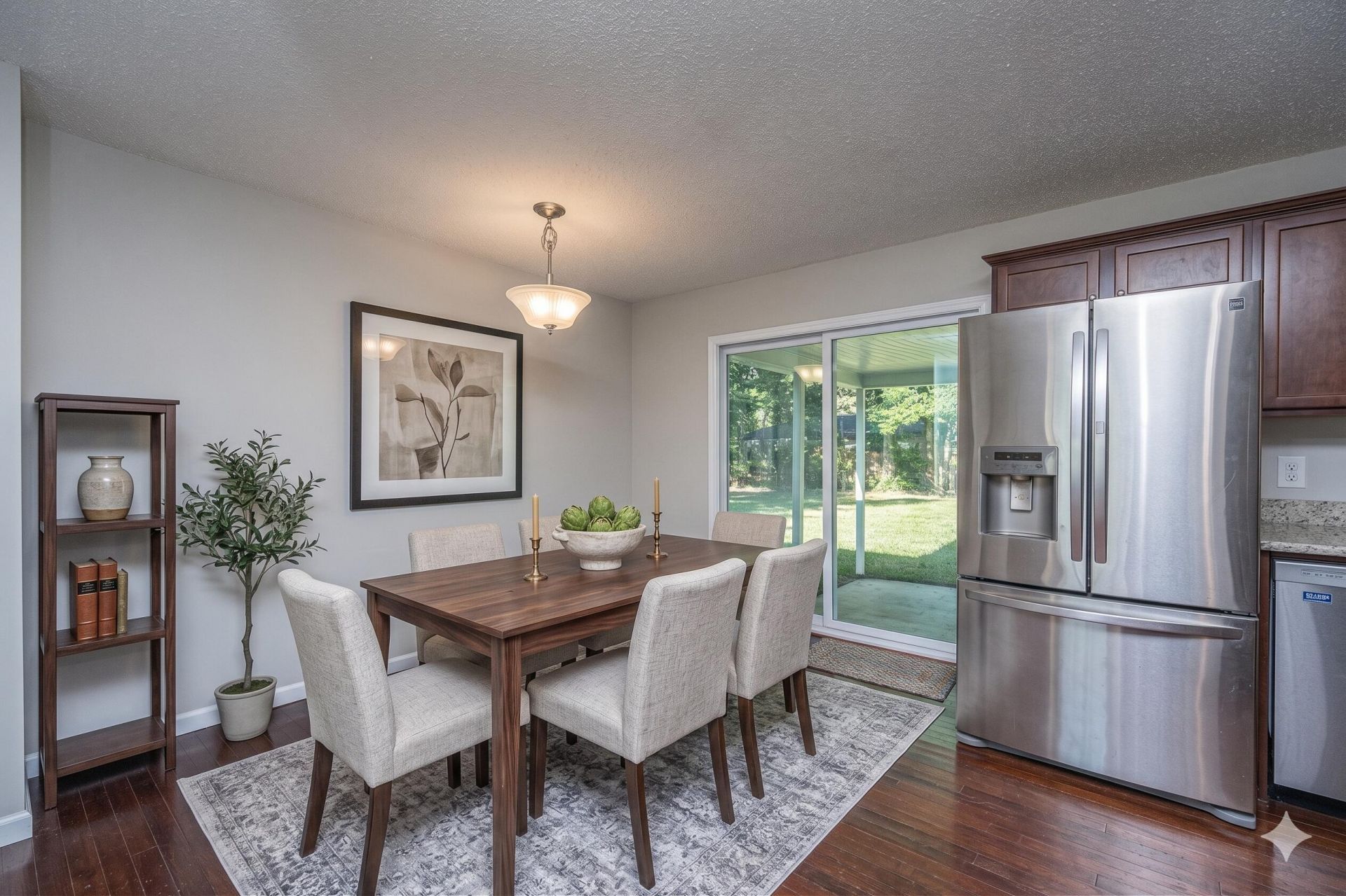 245 Mary Scott Drive Photo 9