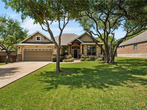 2405 Twin Ridge Court , Belton, TX 76513