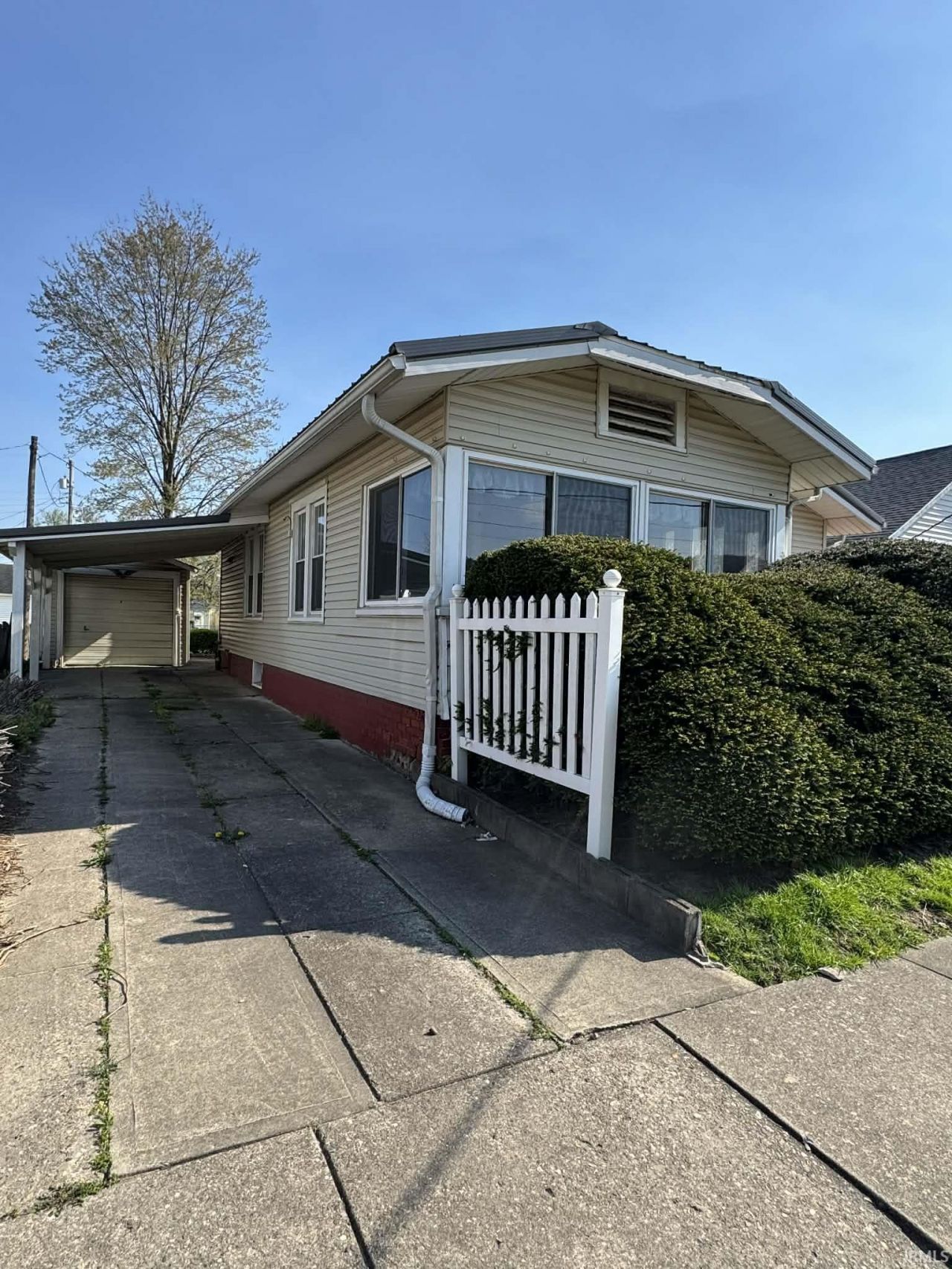 1411 N 12th Street, Vincennes, IN 47501 Main Photo