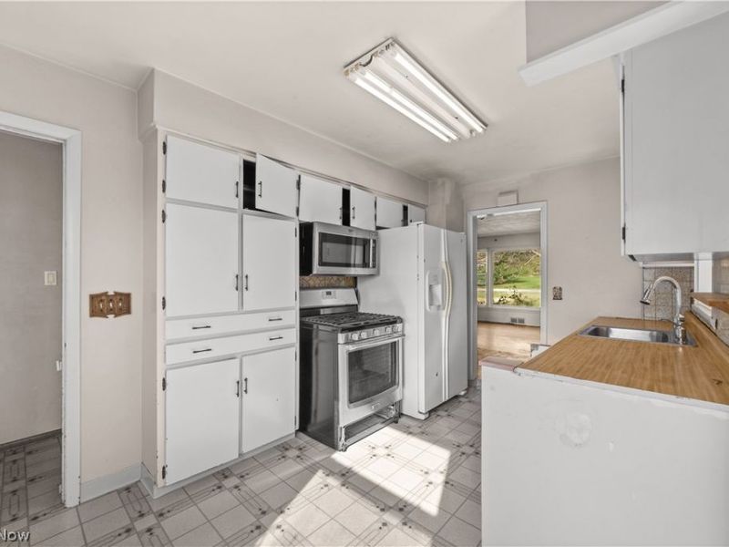 5120 Lake Vista Drive, Solon, OH 44139 Photo 11