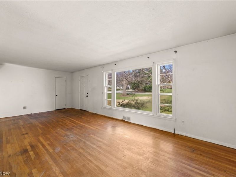 5120 Lake Vista Drive, Solon, OH 44139 Photo 6