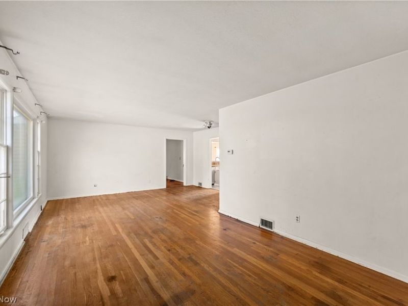 5120 Lake Vista Drive, Solon, OH 44139 Photo 7