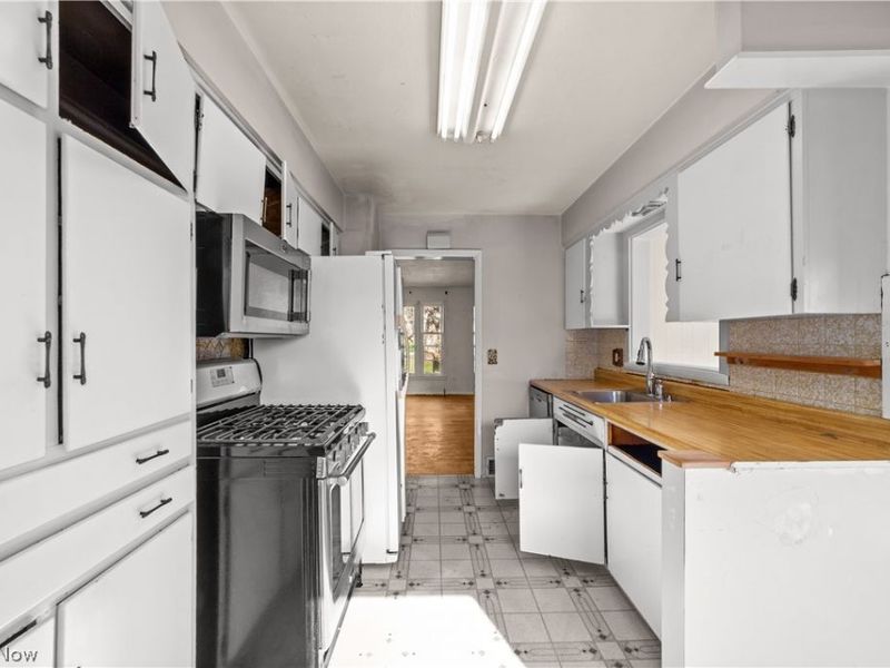 5120 Lake Vista Drive, Solon, OH 44139 Photo 8