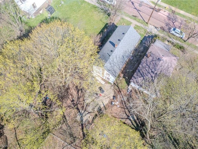 1138 7th Avenue, Akron, OH 44306 Photo 3