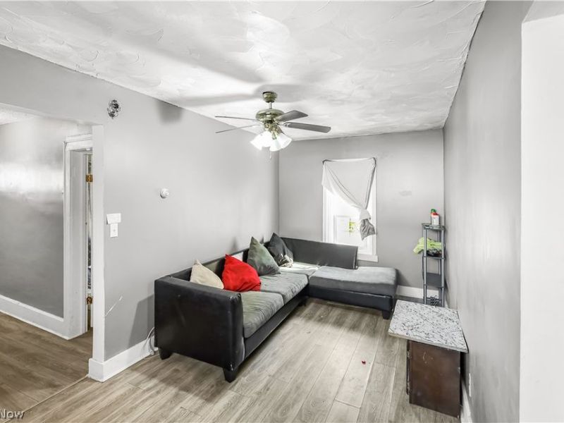 1138 7th Avenue, Akron, OH 44306 Photo 9