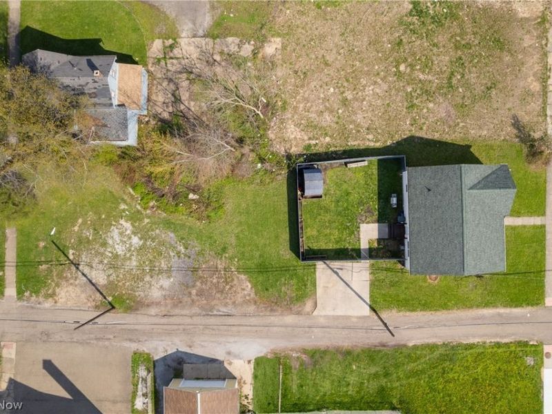 1415 2nd Street NE, Canton, OH 44704 Photo 3