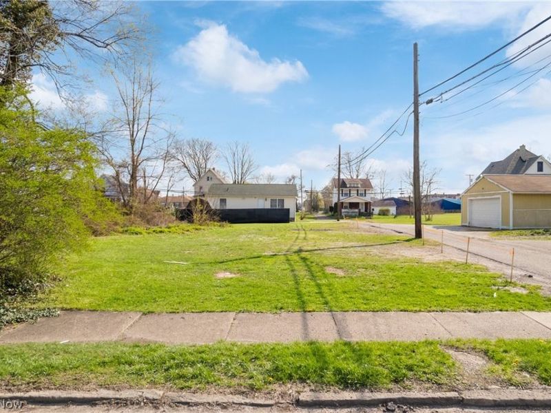 1415 2nd Street NE, Canton, OH 44704 Photo 32