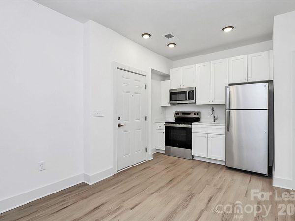 3515 Markland Drive , Unit 106, Charlotte, NC 28208